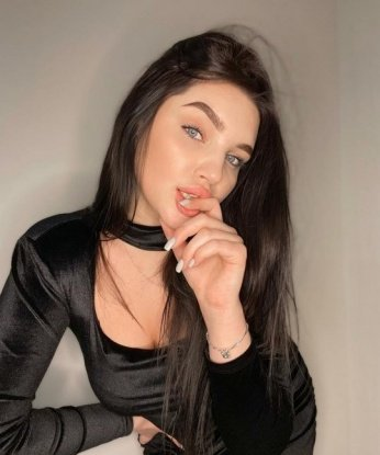 Людмила, 23 года, 2 размер груди